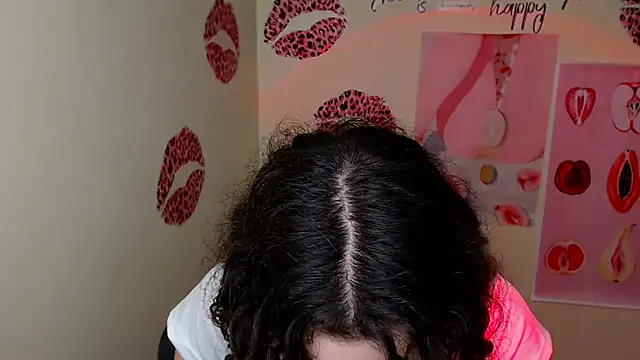  SusieSu  online show from March 11, 2025, 7:46 am