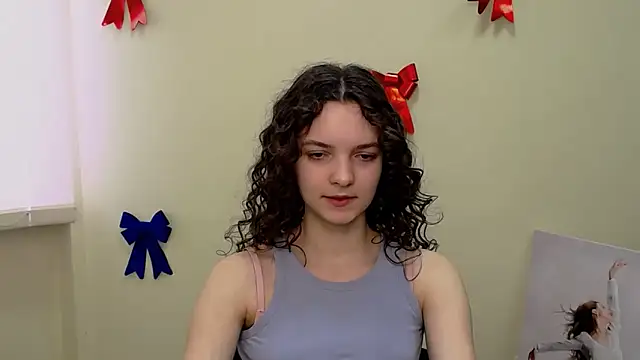  SusieSu  online show from February 26, 2025, 10:16 am