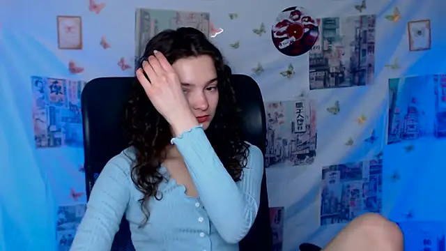 Snapshot of _SusieSu_ chatting on May 3, 2026, 6:18 am SusieSu online show from May 3, 2026, 6:18 am