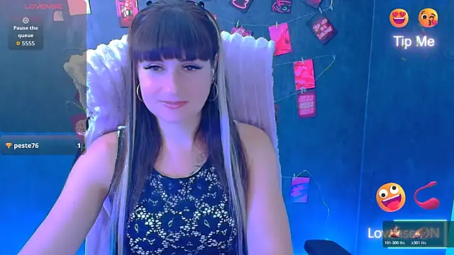 Snapshot of Violla_My chatting on July 18, 2026, 8:12 am Violla My online show from July 18, 2026, 8:12 am