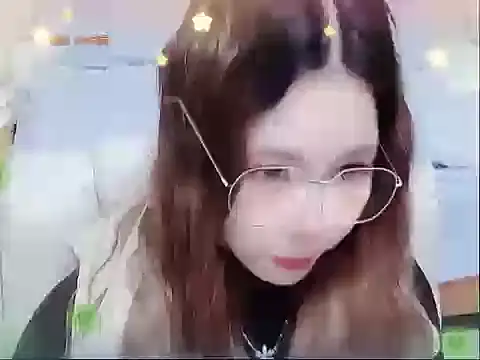 Snapshot of miumiu822 chatting on January 4, 2025, 11:43 am miumiu822 online show from January 4, 2025, 11:43 am