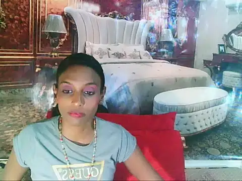 Snapshot of IndianLoveBug chatting on January 11, 2025, 6:33 pm IndianLoveBug online show from January 11, 2025, 6:33 pm