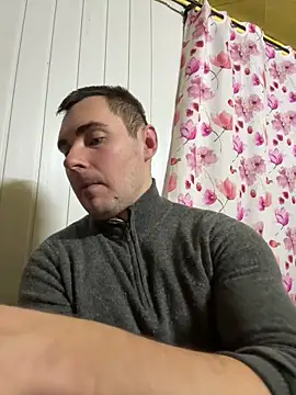 Rowing199456 online show from February 4, 2026, 8:04 pm