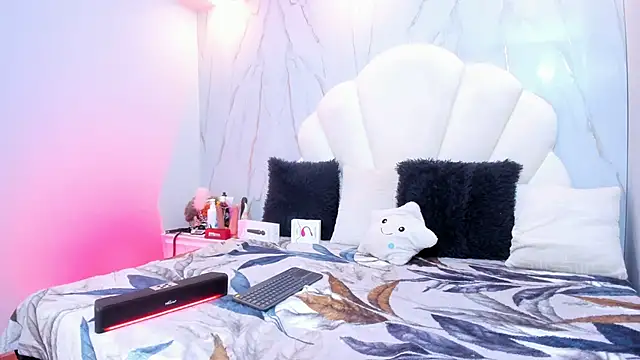 Snapshot of Tiffany_sander chatting on March 11, 2025, 3:25 am Tiffany sander online show from March 11, 2025, 3:25 am