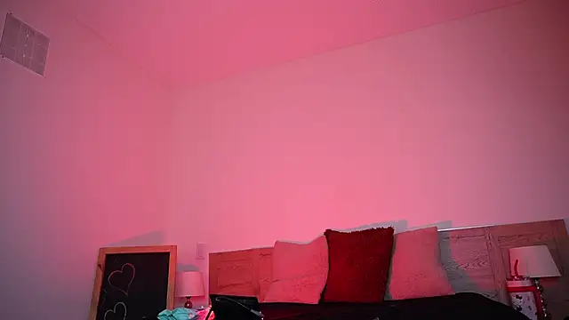 Snapshot of Tiffany_sander chatting on November 16, 2025, 4:06 am Tiffany sander online show from November 16, 2025, 4:06 am