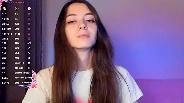 EvaBradley online show from September 27, 2025, 6:25 pm