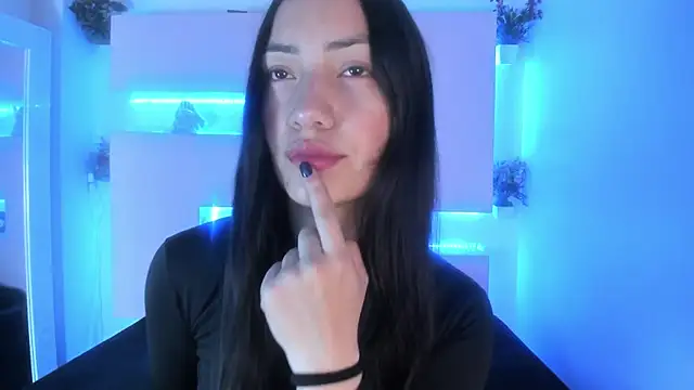 Scarlett  Fox   online show from September 18, 2025, 11:02 am