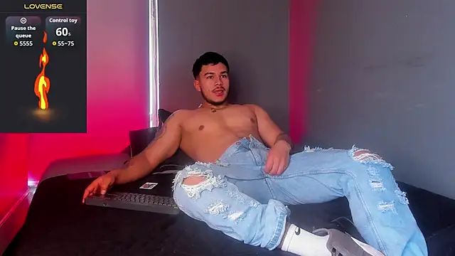 Snapshot of jeisonstark chatting on November 21, 2025, 12:15 pm jeisonstark online show from November 21, 2025, 12:15 pm