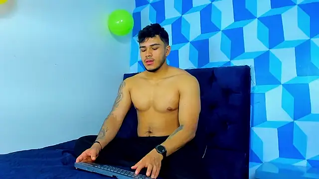 Snapshot of jeisonstark chatting on February 28, 2025, 11:36 am jeisonstark online show from February 28, 2025, 11:36 am
