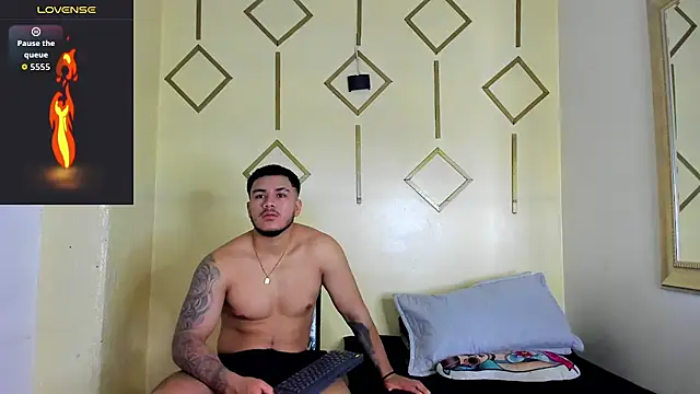 Snapshot of jeisonstark chatting on November 1, 2025, 6:46 pm jeisonstark online show from November 1, 2025, 6:46 pm