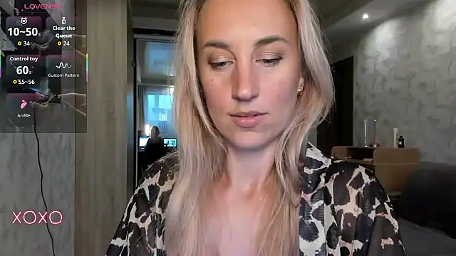 Snapshot of lady_Nati chatting on September 24, 2025, 2:34 pm lady Nati online show from September 24, 2025, 2:34 pm