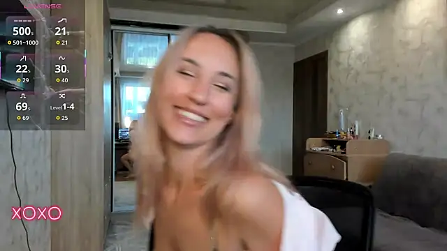 Snapshot of lady_Nati chatting on September 15, 2025, 1:55 pm lady Nati online show from September 15, 2025, 1:55 pm