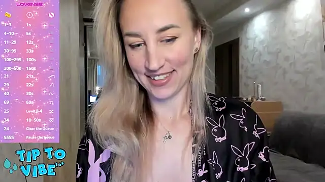 Snapshot of lady_Nati chatting on January 18, 2025, 1:29 pm lady Nati online show from January 18, 2025, 1:29 pm