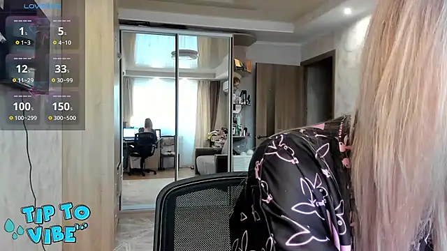Snapshot of lady_Nati chatting on February 14, 2025, 1:40 pm lady Nati online show from February 14, 2025, 1:40 pm