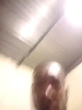 hugecrksam online show from February 7, 2026, 9:45 pm