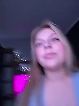 angel stella online show from December 28, 2024, 10:13 pm