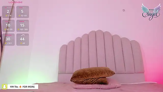 Snapshot of Nikki_Angel_ chatting on September 21, 2025, 7:30 pm Nikki Angel  online show from September 21, 2025, 7:30 pm