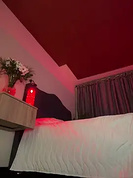 sue   0 online show from April 12, 2026, 5:33 am