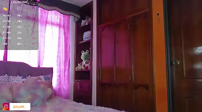 Snapshot of cuttebabe_ chatting on February 6, 2025, 7:40 pm cuttebabe  online show from February 6, 2025, 7:40 pm