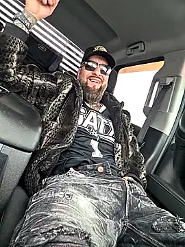 Beardedtattood online show from March 22, 2026, 6:42 pm