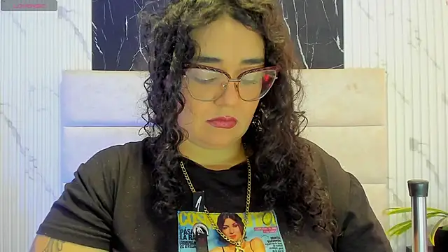 Reginavegaa online show from May 29, 2026, 11:38 am