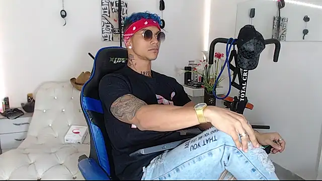 Leonard Price online show from March 12, 2025, 1:36 am