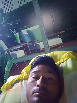 Snapshot of Diogo100 chatting on October 28, 2025, 11:09 am Diogo100 online show from October 28, 2025, 11:09 am