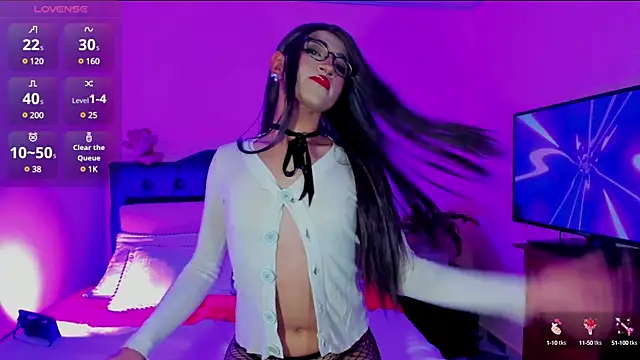 Snapshot of Lararose01 chatting on December 14, 2024, 6:13 am Lararose01 online show from December 14, 2024, 6:13 am