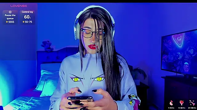 Snapshot of Lararose01 chatting on December 12, 2024, 6:14 am Lararose01 online show from December 12, 2024, 6:14 am