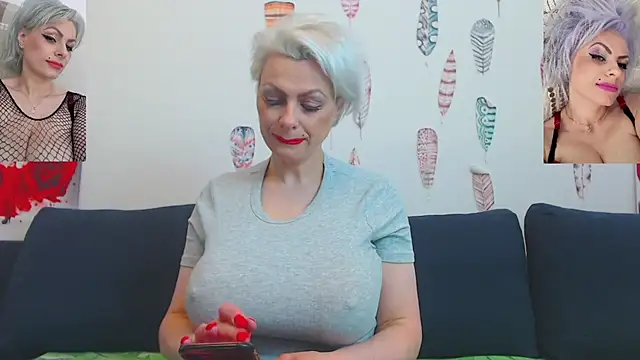 ForeverBarbie  online show from May 25, 2026, 3:39 am