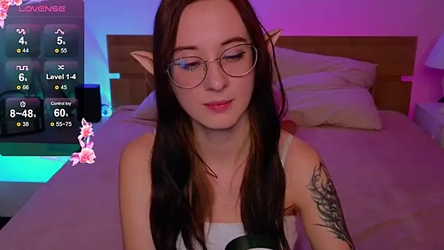 Snapshot of Dark_Lola_ chatting on February 8, 2025, 1:01 pm Dark Lola online show from February 8, 2025, 1:01 pm