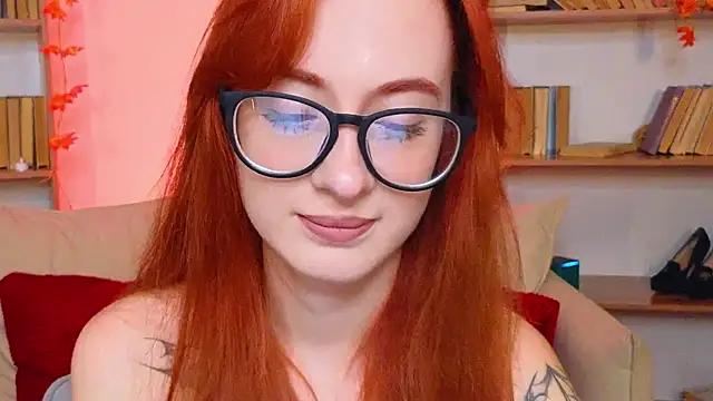 Snapshot of Dark_Lola_ chatting on October 3, 2025, 1:42 am Dark Lola online show from October 3, 2025, 1:42 am