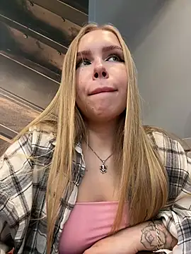 mur girl online show from March 21, 2025, 8:28 am