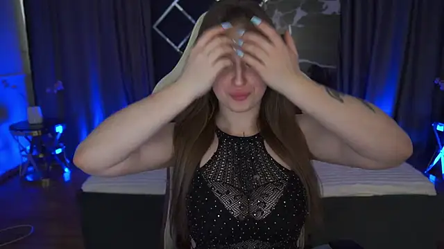 GentleAdellee online show from April 12, 2026, 6:16 am