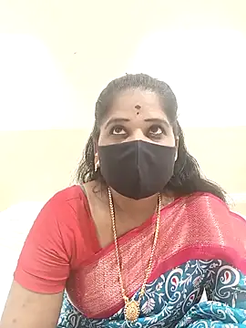 Snapshot of MaaliiiPonuTamil chatting on March 22, 2025, 4:04 pm MaaliiiPonuTamil online show from March 22, 2025, 4:04 pm
