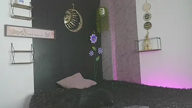 Snapshot of Kadybrown chatting on September 20, 2025, 2:11 pm Kadybrown online show from September 20, 2025, 2:11 pm