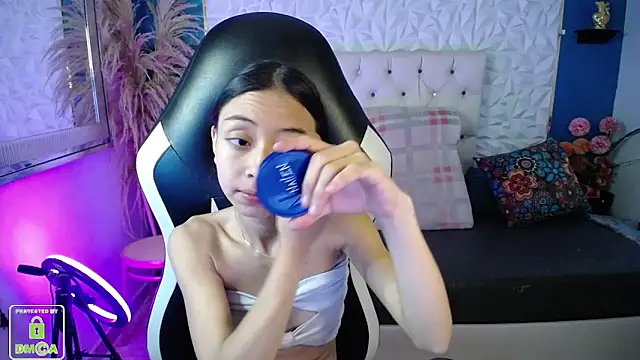 NathaliaSweet 11 online show from February 10, 2026, 1:54 pm