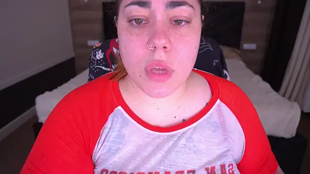 Kittywakee online show from September 8, 2025, 7:57 pm