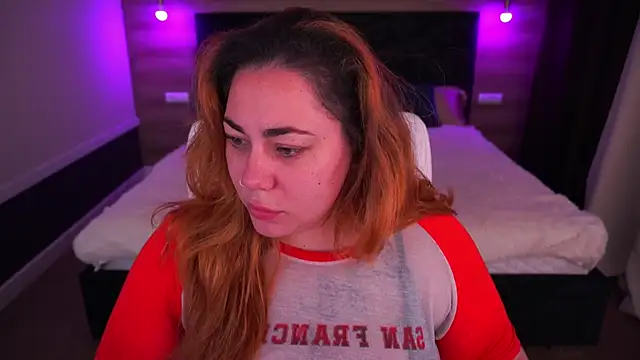 Kittywakee online show from September 16, 2025, 8:21 pm