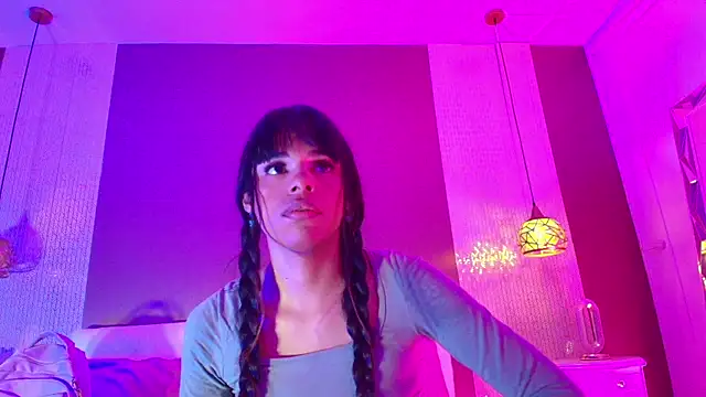 DannaDooll99 online show from April 5, 2026, 12:01 pm