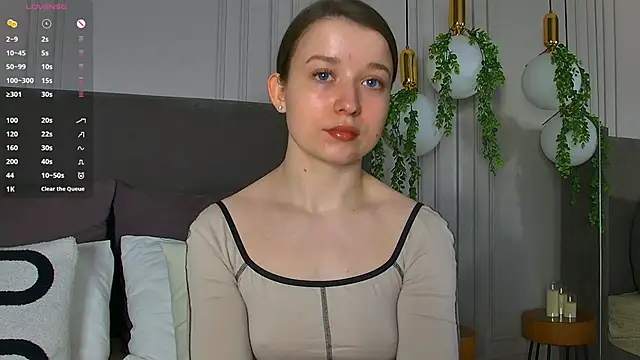 Snapshot of MichelleHaynes chatting on March 18, 2025, 2:28 pm MichelleHaynes online show from March 18, 2025, 2:28 pm