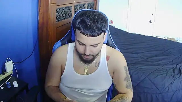 Snapshot of MasterKvn chatting on February 10, 2025, 9:47 pm MasterKvn online show from February 10, 2025, 9:47 pm