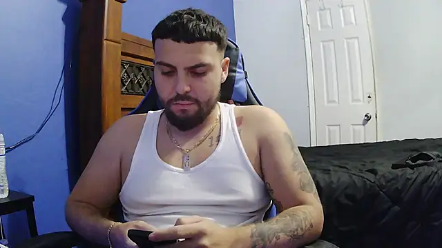 Snapshot of MasterKvn chatting on February 4, 2025, 8:02 am MasterKvn online show from February 4, 2025, 8:02 am