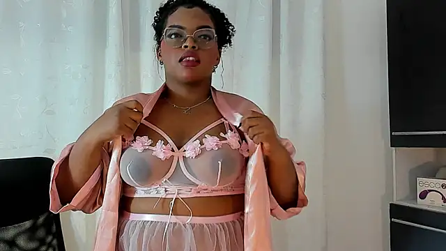 conielaurenth online show from December 3, 2025, 10:14 am