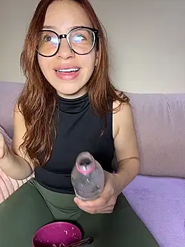 AgnesCampp online show from March 27, 2026, 7:26 pm