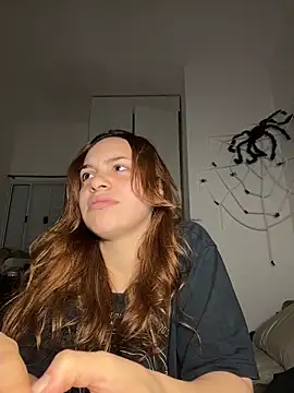 Snapshot of AgnesCampp chatting on November 16, 2025, 1:43 am AgnesCampp online show from November 16, 2025, 1:43 am