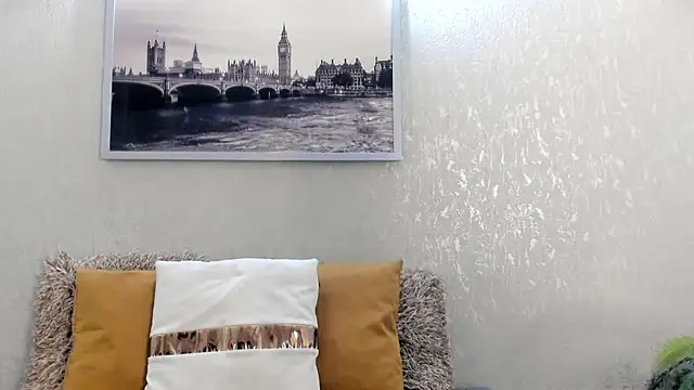 namastecute online show from November 24, 2025, 8:09 pm