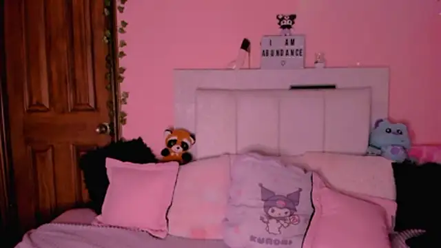 Snapshot of gabyye_capprins chatting on November 8, 2025, 12:25 am gabyye capprins online show from November 8, 2025, 12:25 am