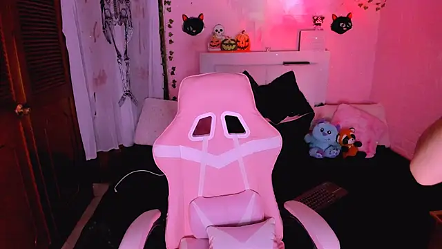 Snapshot of gabyye_capprins chatting on October 23, 2025, 12:53 am gabyye capprins online show from October 23, 2025, 12:53 am