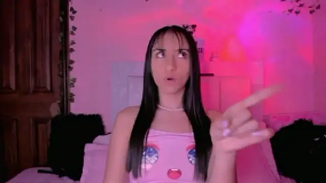 Snapshot of gabyye_capprins chatting on November 7, 2025, 12:26 am gabyye capprins online show from November 7, 2025, 12:26 am